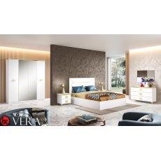 Ben Company Vera Bedroom Group White & Gold Ben Company Vera Bedroom Group White & Gold