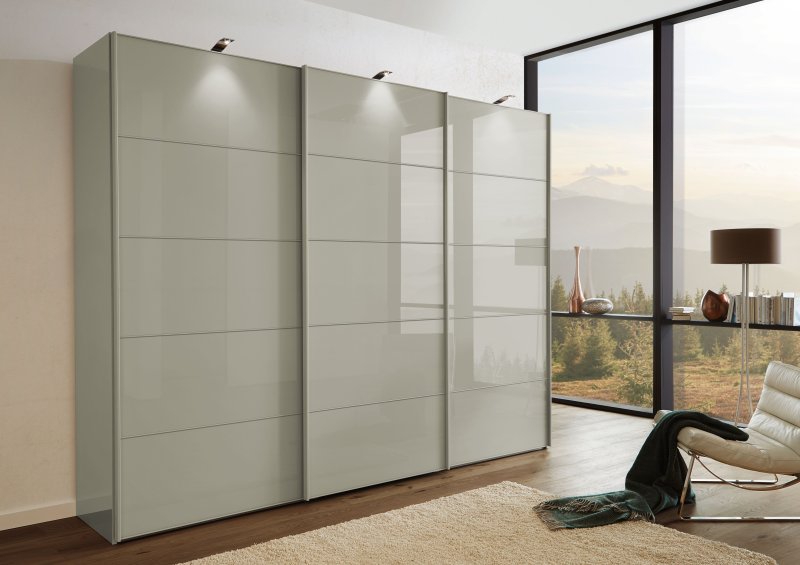 Wiemann German Furniture 3 Door Sliding Wardrobe with Champagne Glass With 5 Panels And Synchronous Opening